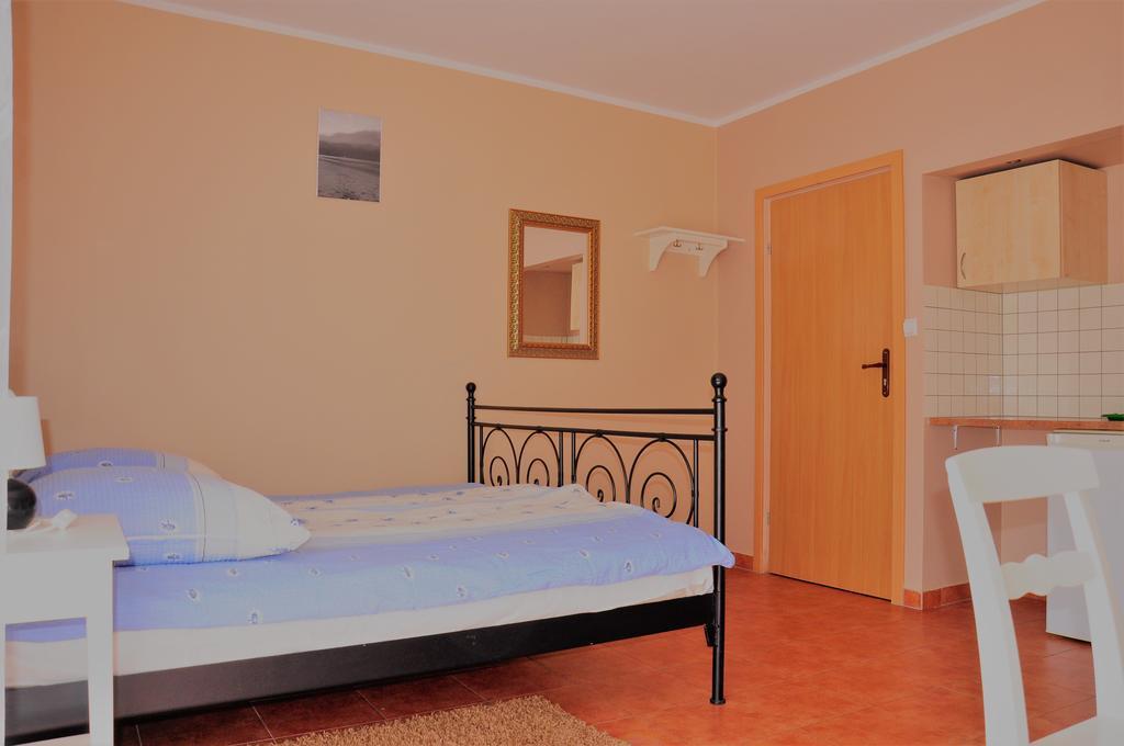 Bed and Breakfast Optima Мельно Экстерьер фото